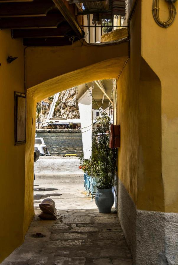 Stone Living Symi Central Apartments Eksteriør bilde